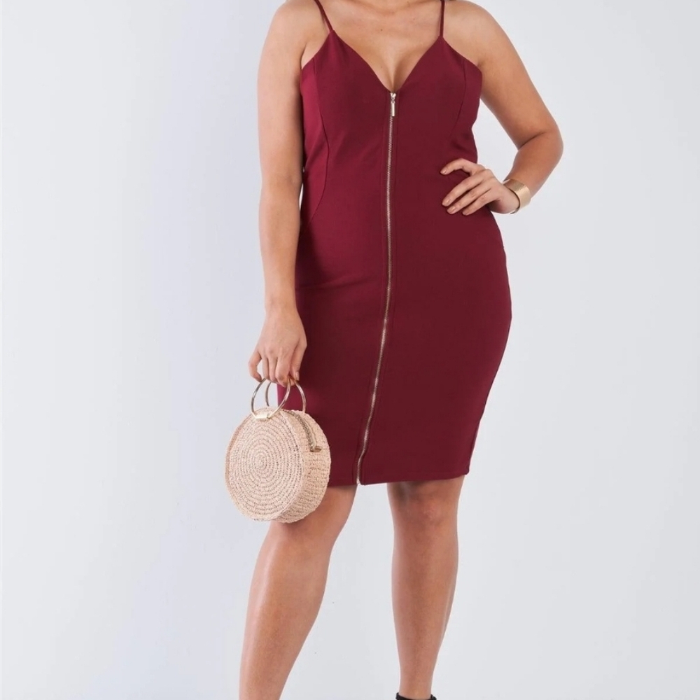Trac Full Front Zipper, burgundy red.